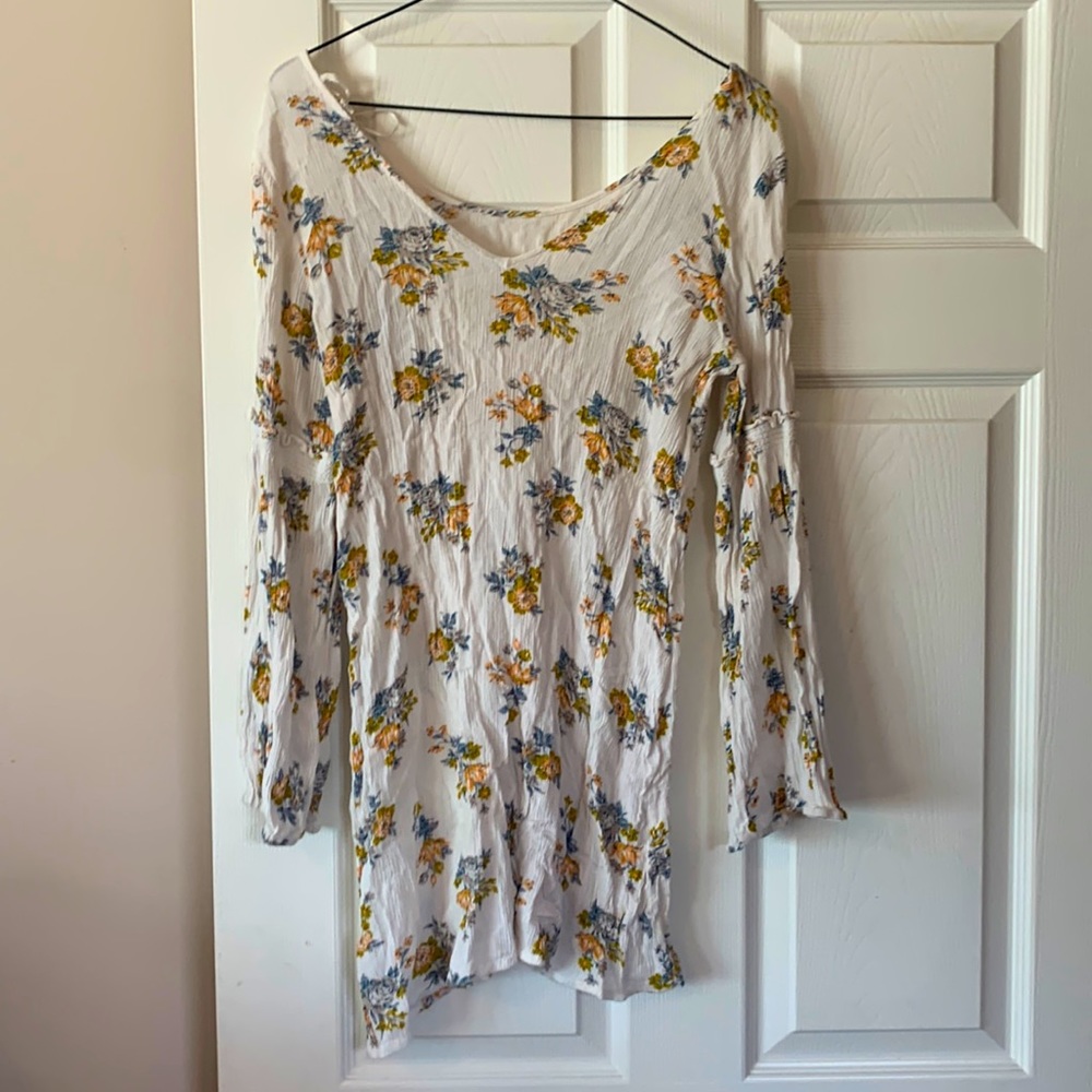 Floral long sleeve boho top